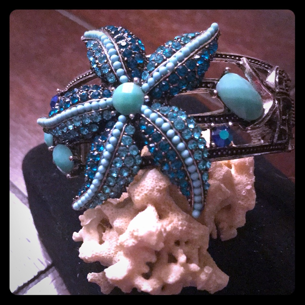 Starfish Statement Bracelet - Turquoise Rhineston… - image 7